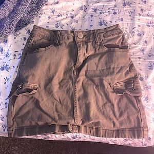 Brand: Hot Kiss high rise skirt Color: Greenish Grey Size: 4-5